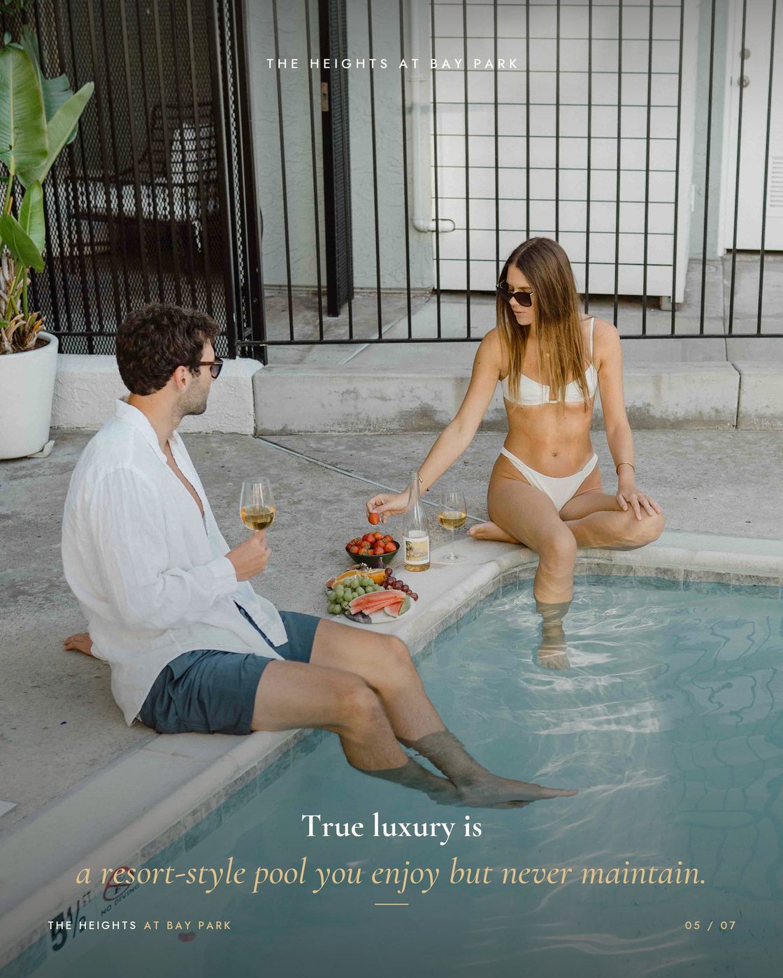 true luxury pool carousel