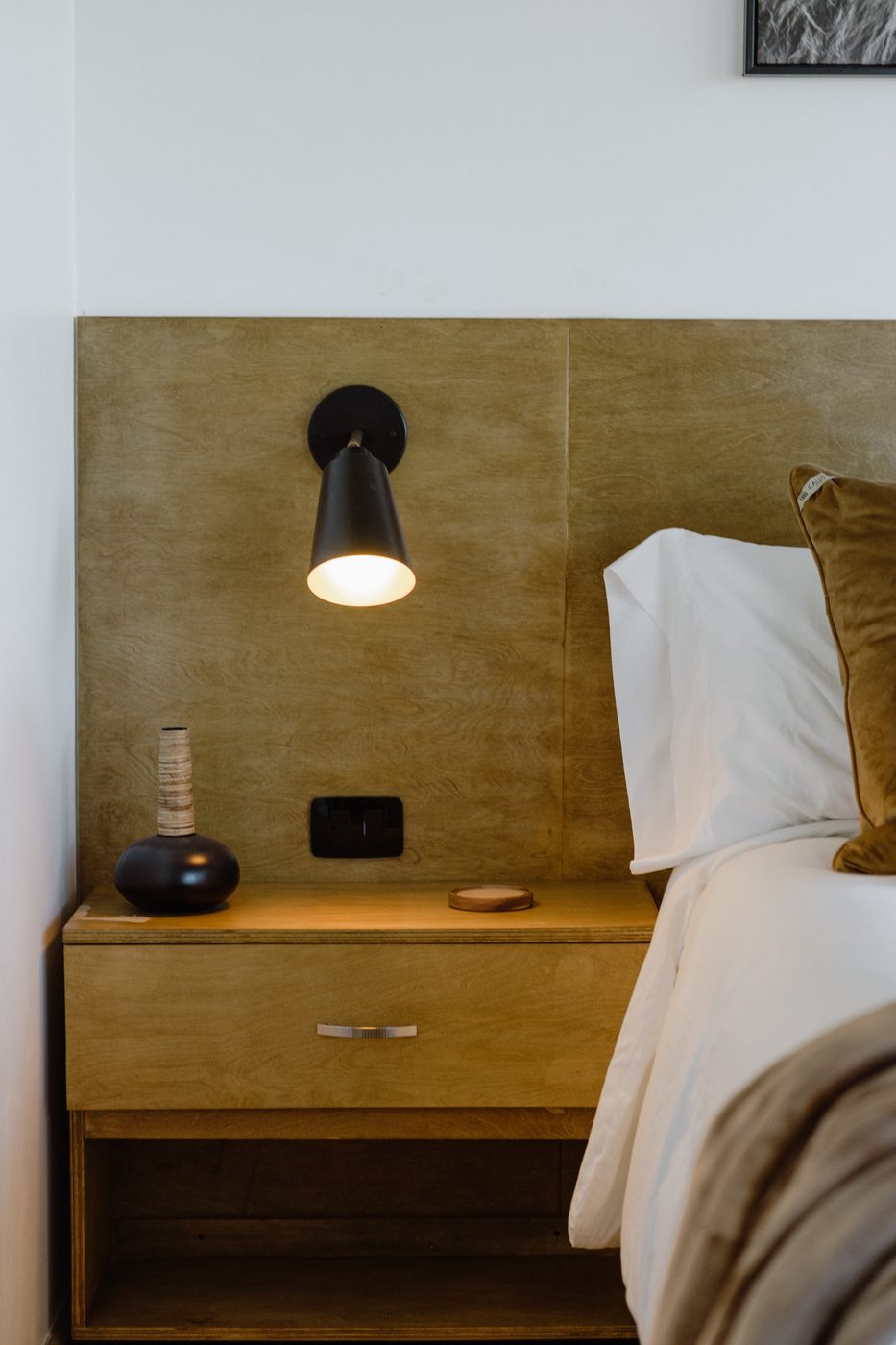 bedroom morning light