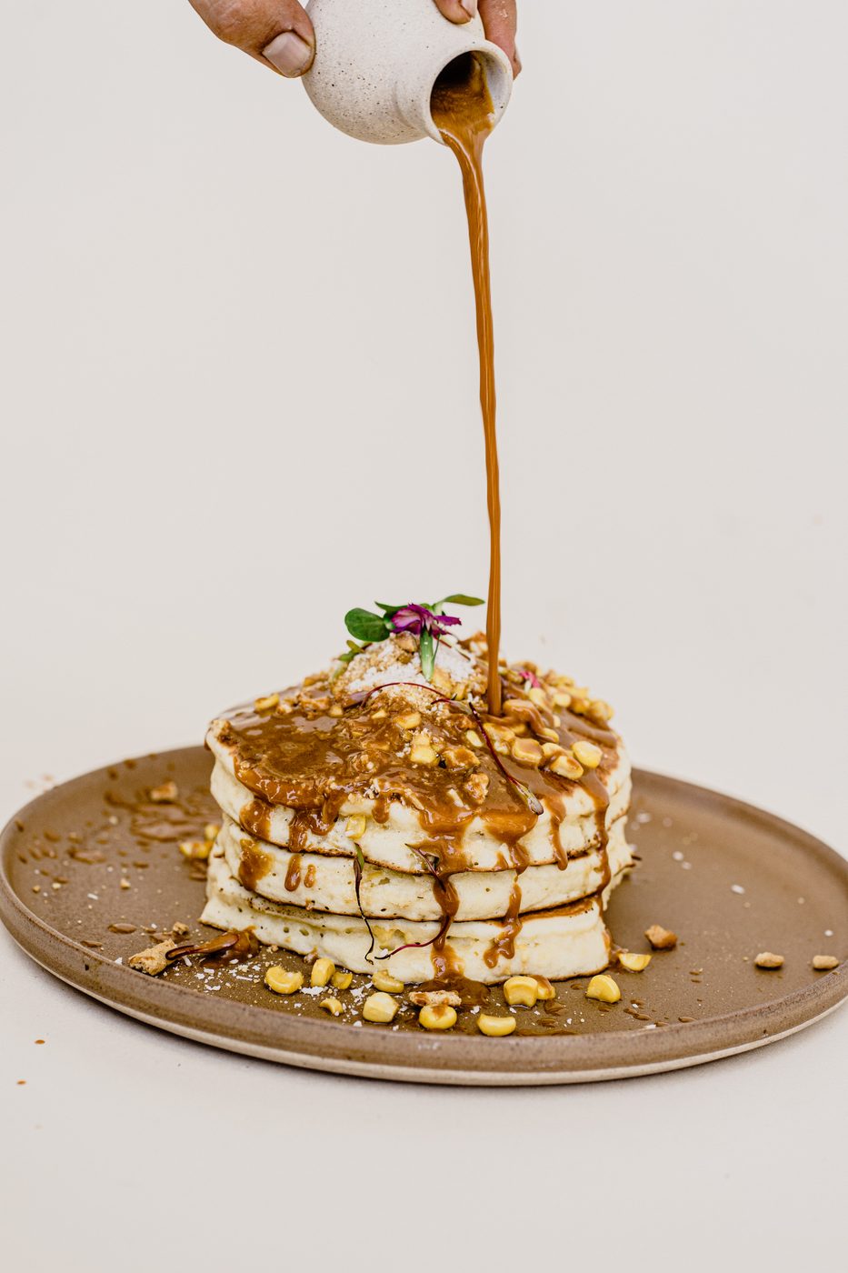 pancakes pour